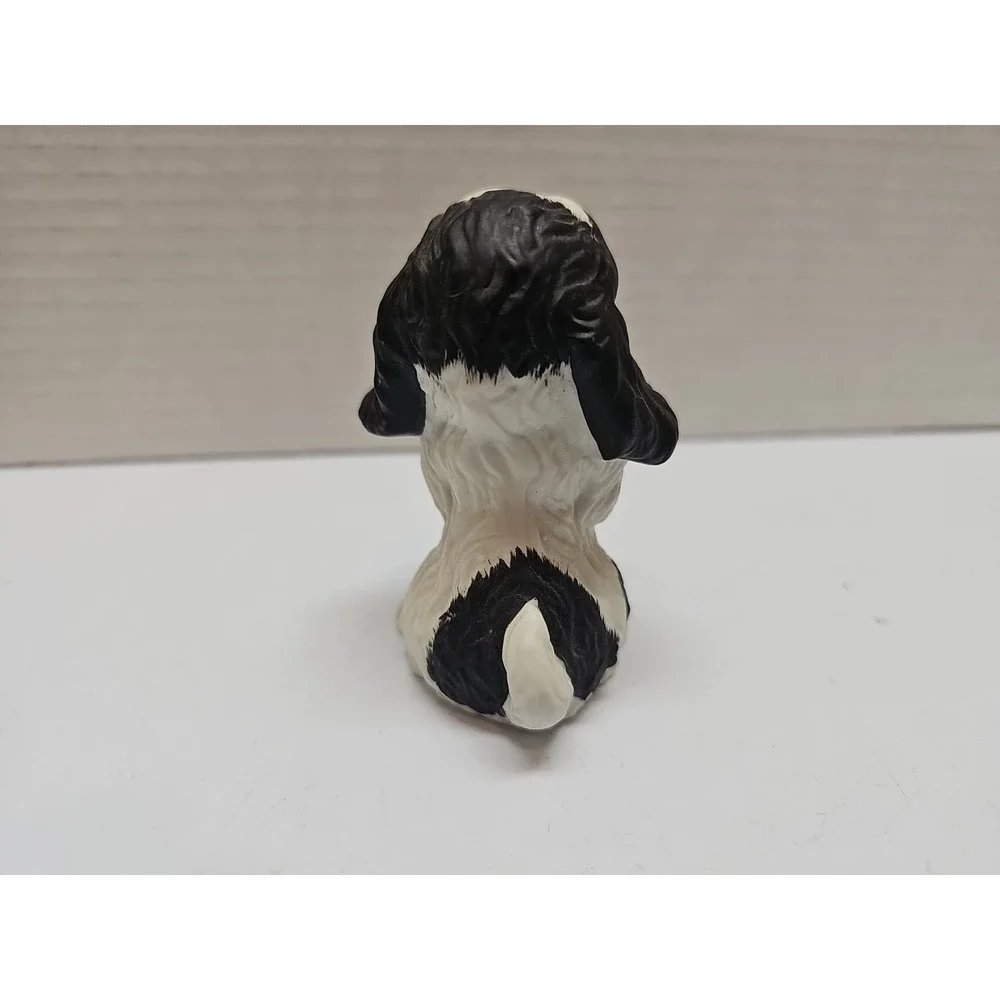 Vintage Porcelain‎ Figurine Dogs HOMCO 1985 A Total Of 4 Dogs....& 1 Duck